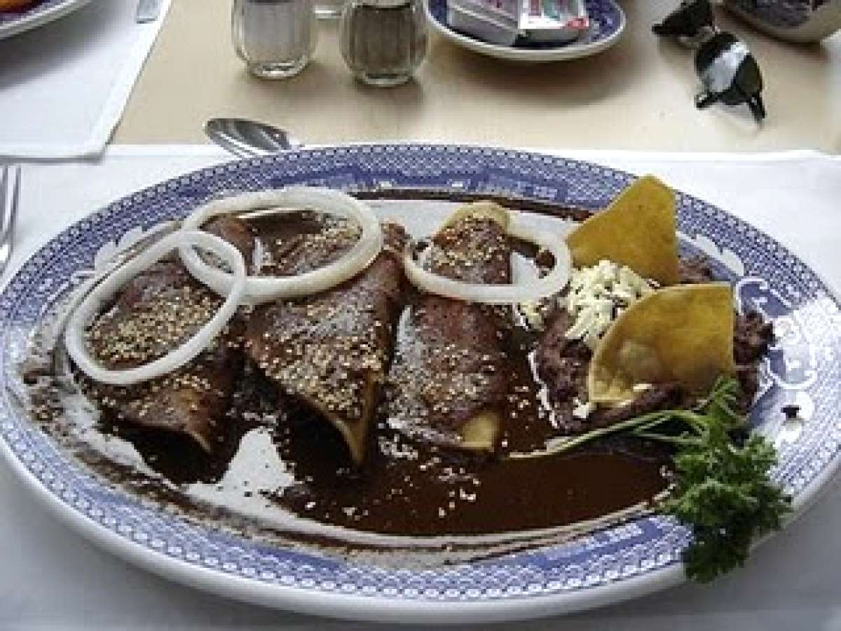 Enchiladas de mole con pollo, Receta Petitchef