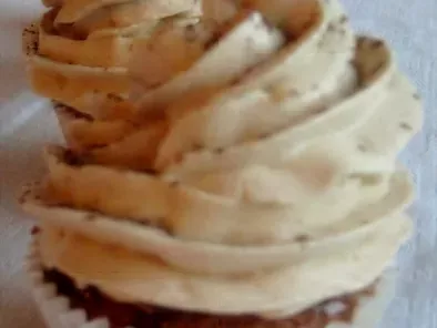 Receta Cupcakes de chocolate rellenos de mascarpone y buttercream de moka