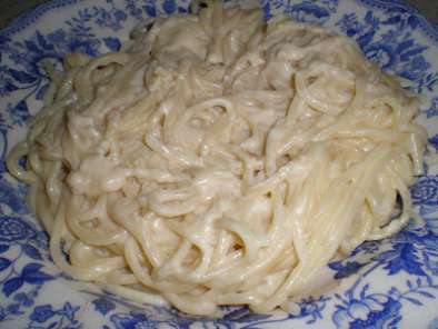 Receta Espaguetis con salsa de queso azul vegano