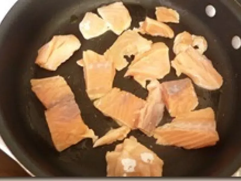 Arroz con salmón, papas y garbanzos - foto 2