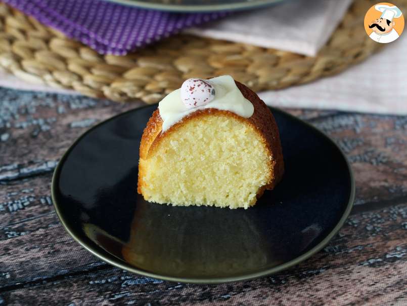 Bundt cake de Pascua con sabor a limón y chocolate blanco - foto 7