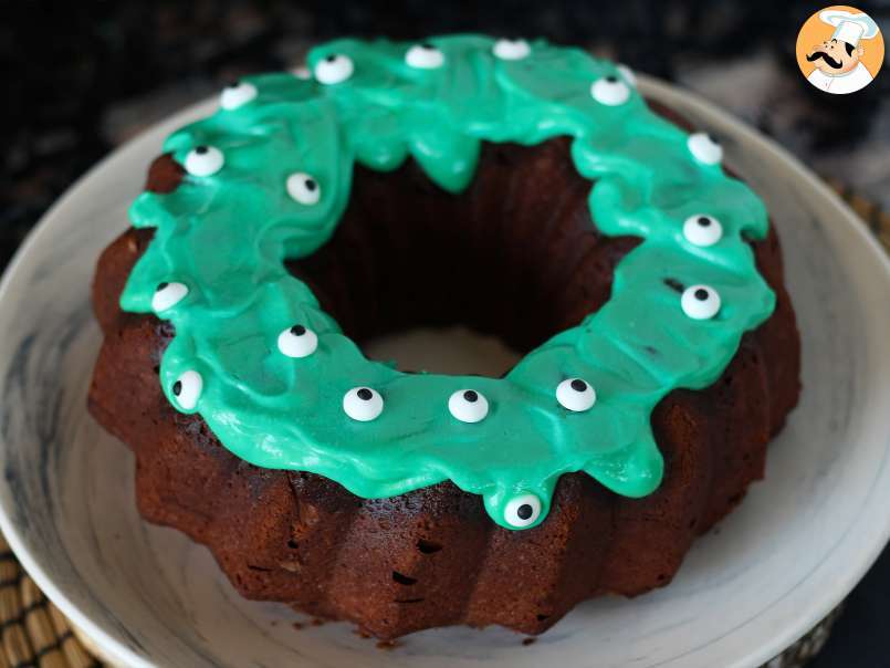 Bundt Cake para Halloween con glaseado terroríficamente divertido - foto 2