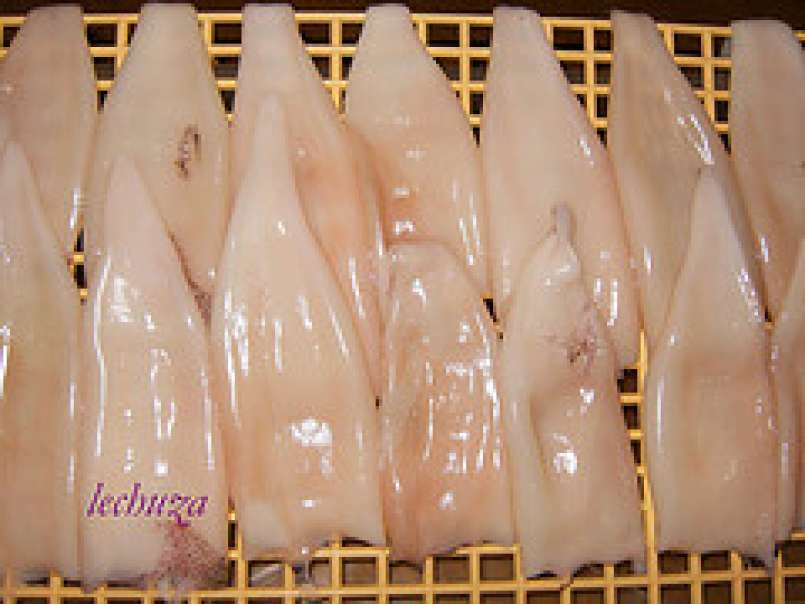 Calamares rellenos en salsa marinera - foto 9