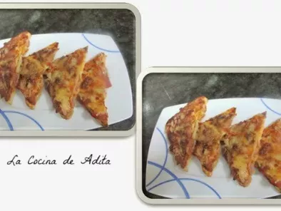 Canapés-pizzas con salsa barbacoa