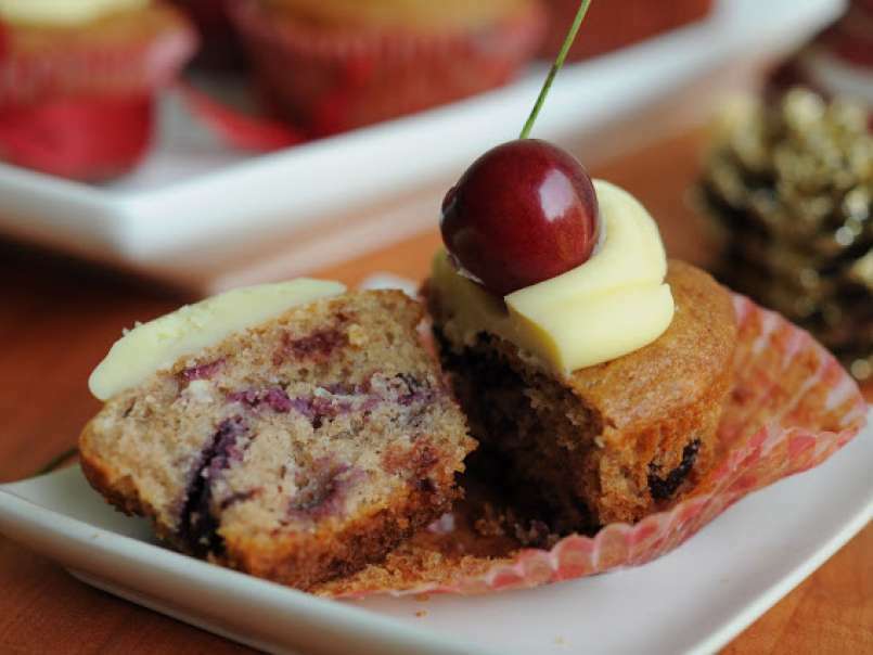 Cupcakes de cerezas con sabor a navidad - foto 5