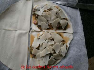 Empanadillas de grelos y queso tetilla - foto 8