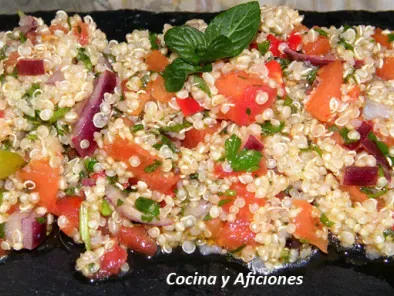 Ensalada de quinoa a las finas hierbas