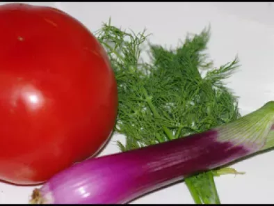 Ensalada de quinoa, cebolleta, tomate y eneldo - foto 3