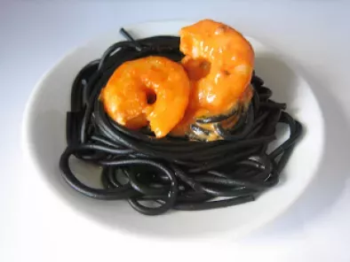 Espagueti negro con langostinos - foto 2