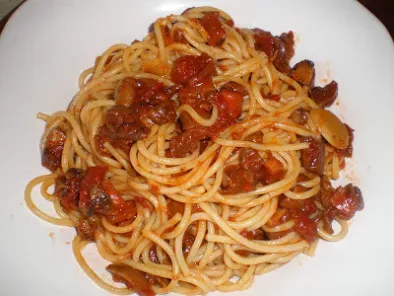 Espaguetis con ragout de setas portobello