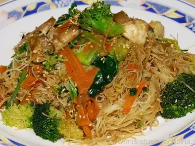 Fideos de arroz con verduras - foto 2