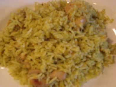 Fusión de arroz y pollo con aroma de cilantro