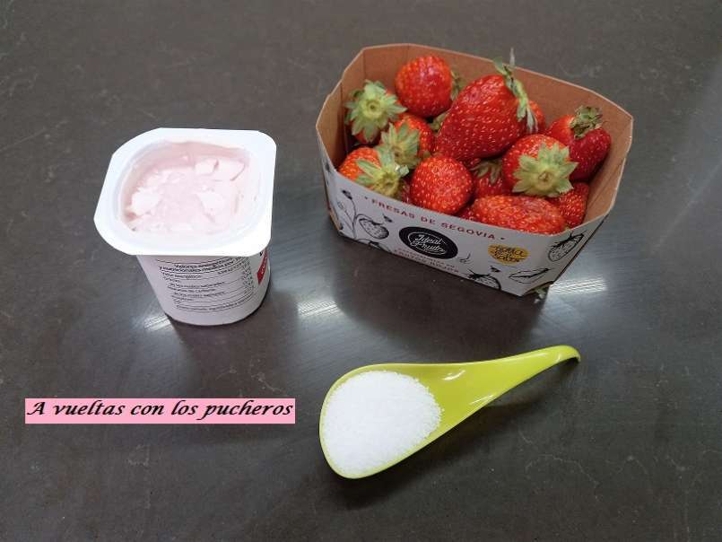 Helado de fresa y yogur - foto 2