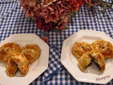 Mini empanadas de morcilla de Burgos Rios y pera - foto 2