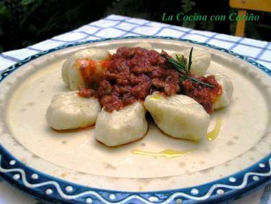 Ñoquis de patata con boloñesa agridulce - foto 4