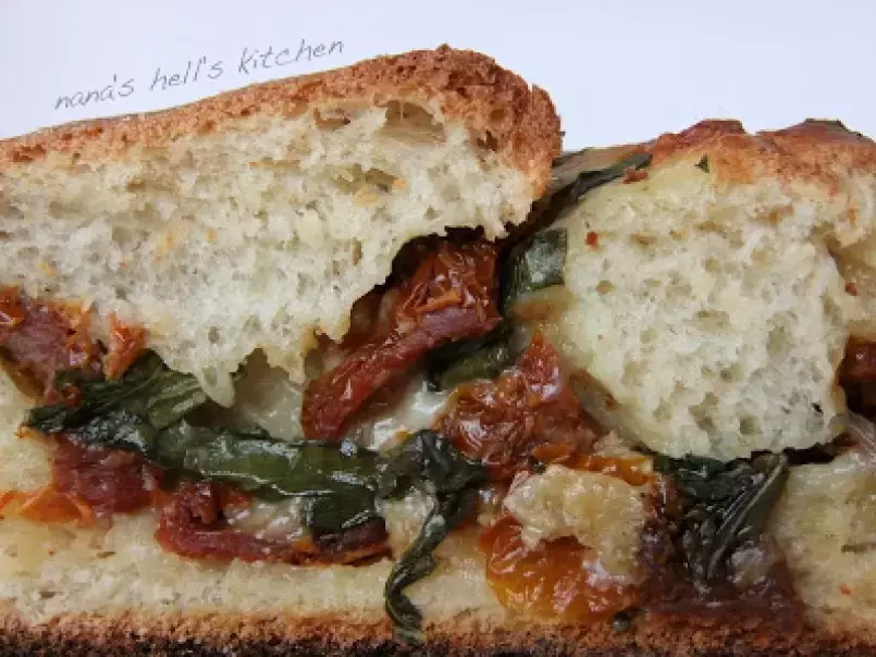 Pan con tomate, queso y albahaca - foto 3