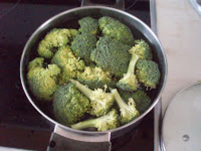 Pasta con broccoli e salciccia (pasta con brócolis y salchicha) - foto 8