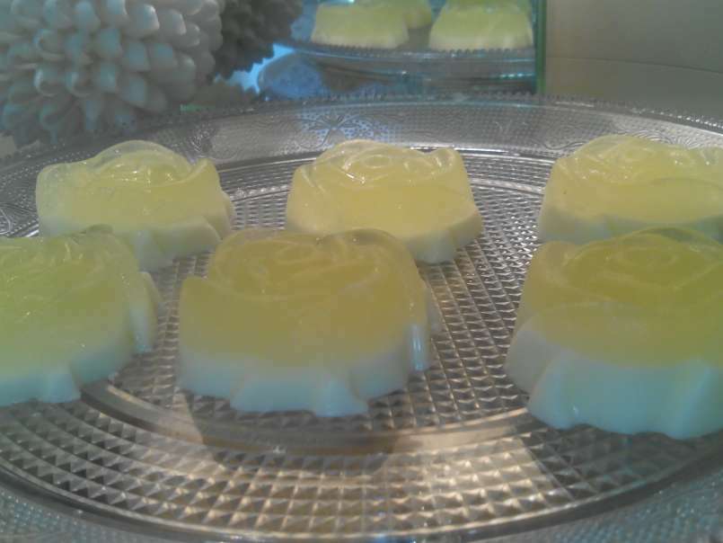 Pastel fresco de granizado de limon y yogur de limon