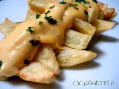 Patatas con salsa de huevos fritos - foto 4