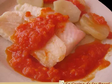 Pescado con patatas y salsa de tomate (thermomix)