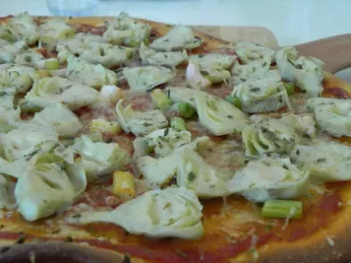 Pizza de alcachofas y ajetes - foto 4