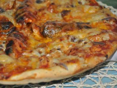 Pizza De Atún, Anchoas Y Sardinas - foto 2