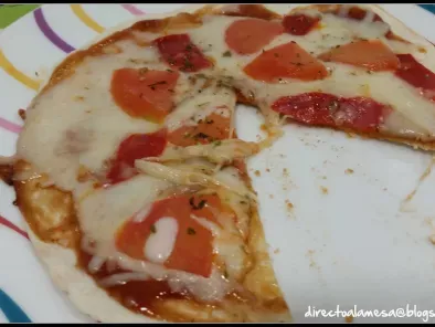 Pizza en sartén con tortillas de trigo - foto 6