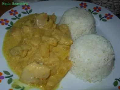 Pollo al curry con piña