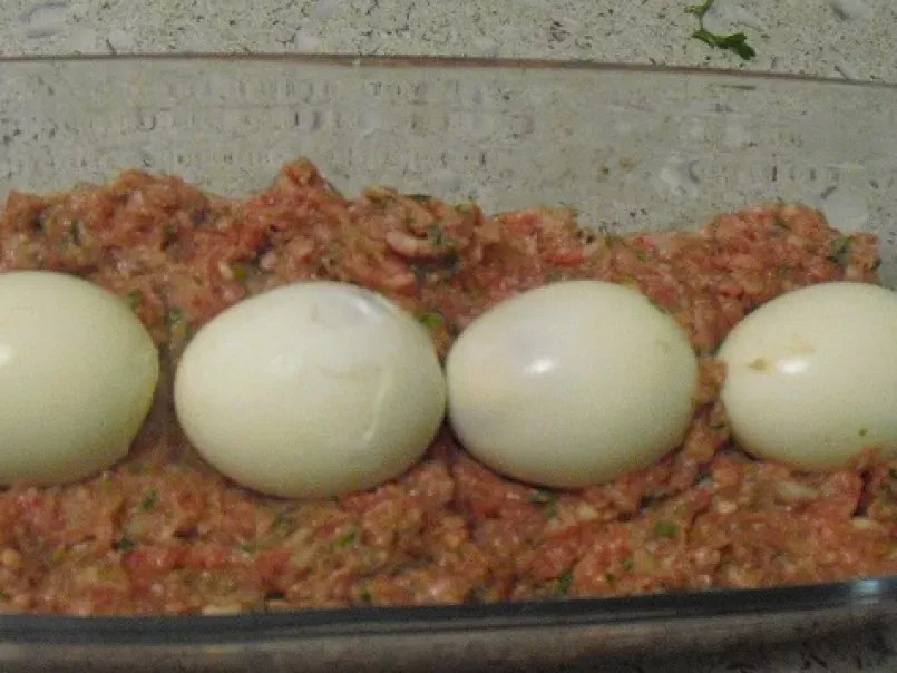 Rollo de carne relleno de huevos duros - foto 2