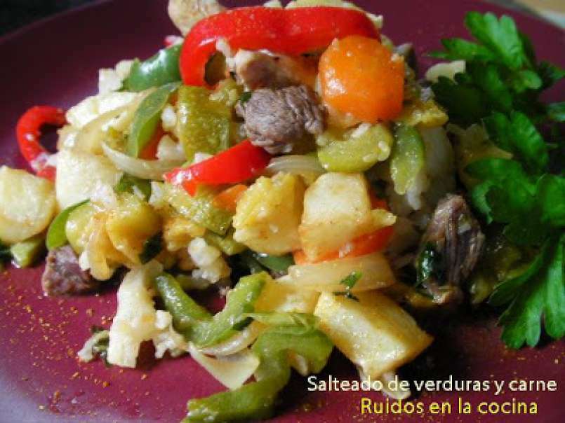 Salteado de verduras y carne al curry - foto 2