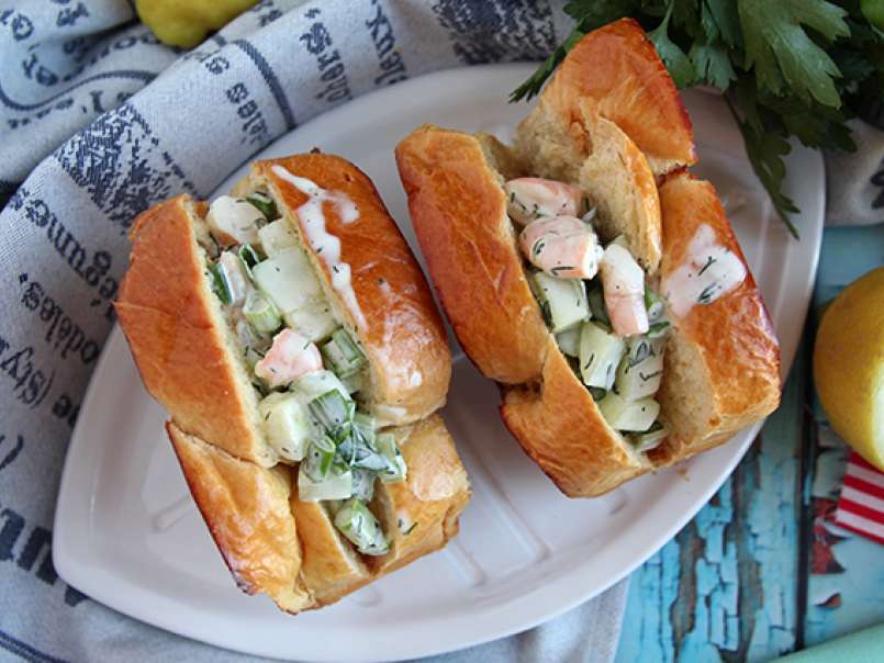 Sandwich de gambas con brioche (prawns roll) - foto 4