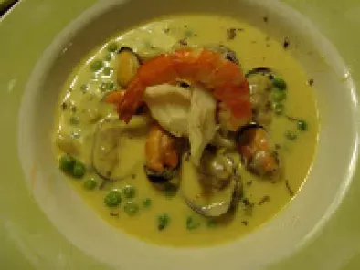 Sopa de pescado a la crema, con marisco - foto 2
