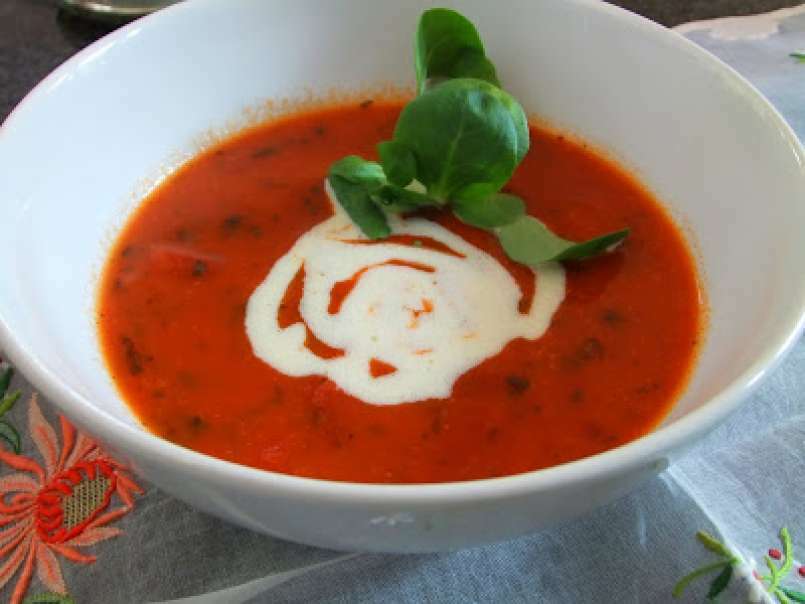 Sopa de tomate, albahaca y orégano - foto 3