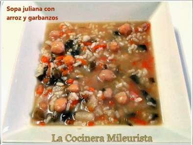 Sopa juliana con arroz y garbanzos (olla rápida)