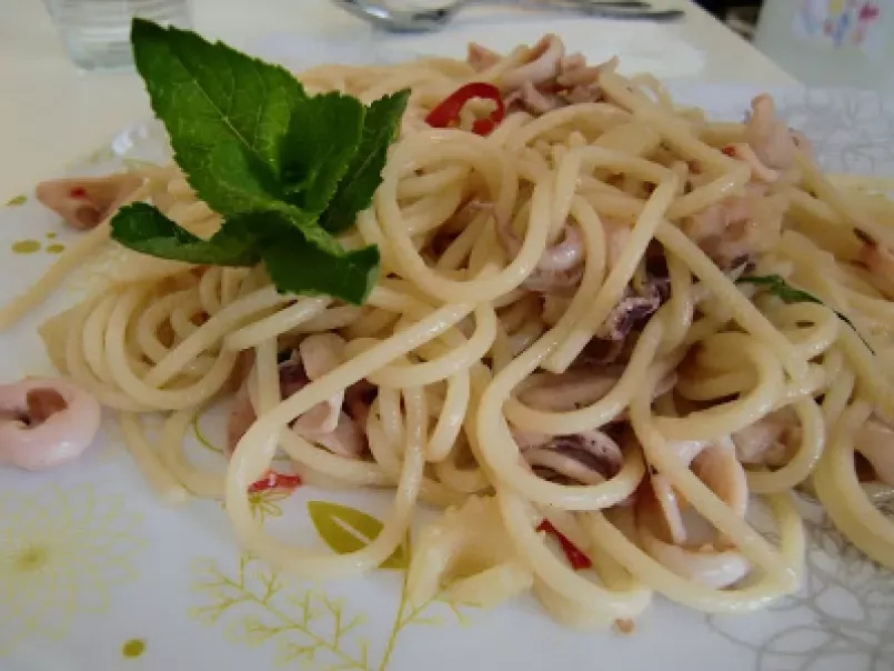 Spaghetti con calamares - foto 2