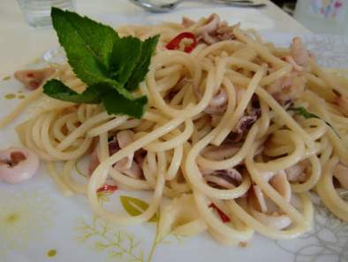 Spaghetti con calamares - foto 2
