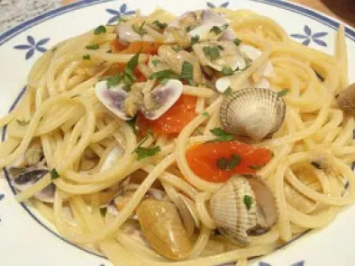 Spaghetti telline e tartufi (Espaguetis coquinas y berberechos)