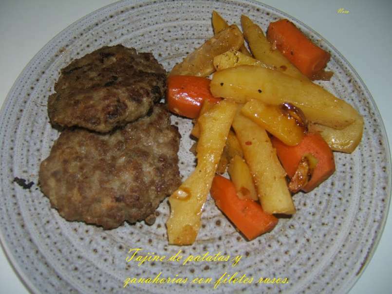 Tajine de patatas y zanahorias con filetes rusos. - foto 4