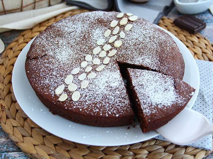 Torta caprese (Bizcocho de chocolate y almendra) - foto 5
