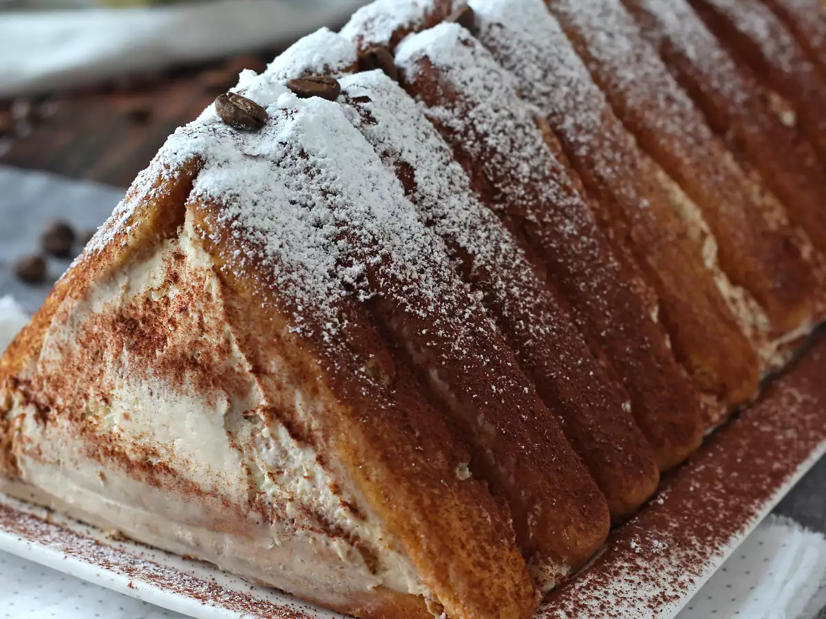 Tronco de Navidad sin molde con sabor a tiramisú: un dulce fácil y elegante para sorprender - foto 7