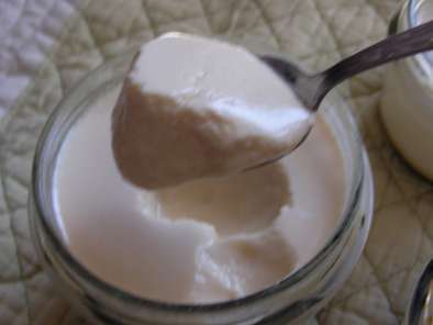 Yogur de vainilla y caramelo (sin yogurtera)