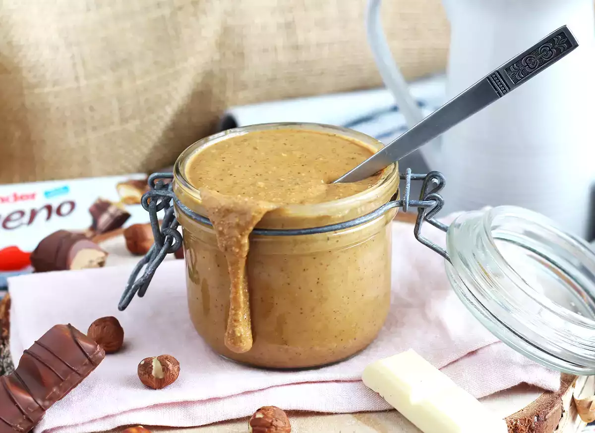 La receta exprés que reproduce la crema de los Kinder Bueno (y es adictiva)