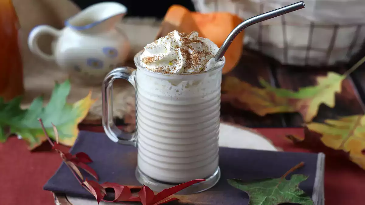 9 bebidas de otoño que no entienden de modas y a las que siempre volvemos cuando llega el frío