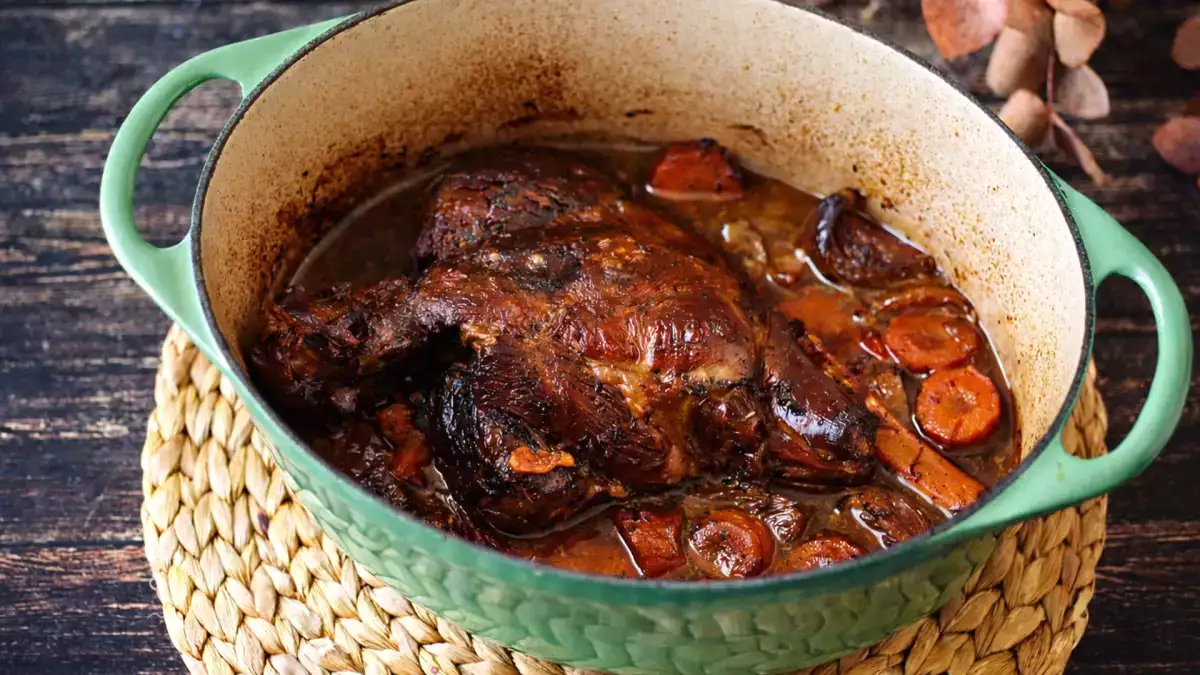 Cómo hacer una pierna de cordero asada lentamente: el método fácil para lograr una carne tierna y llena de sabor
