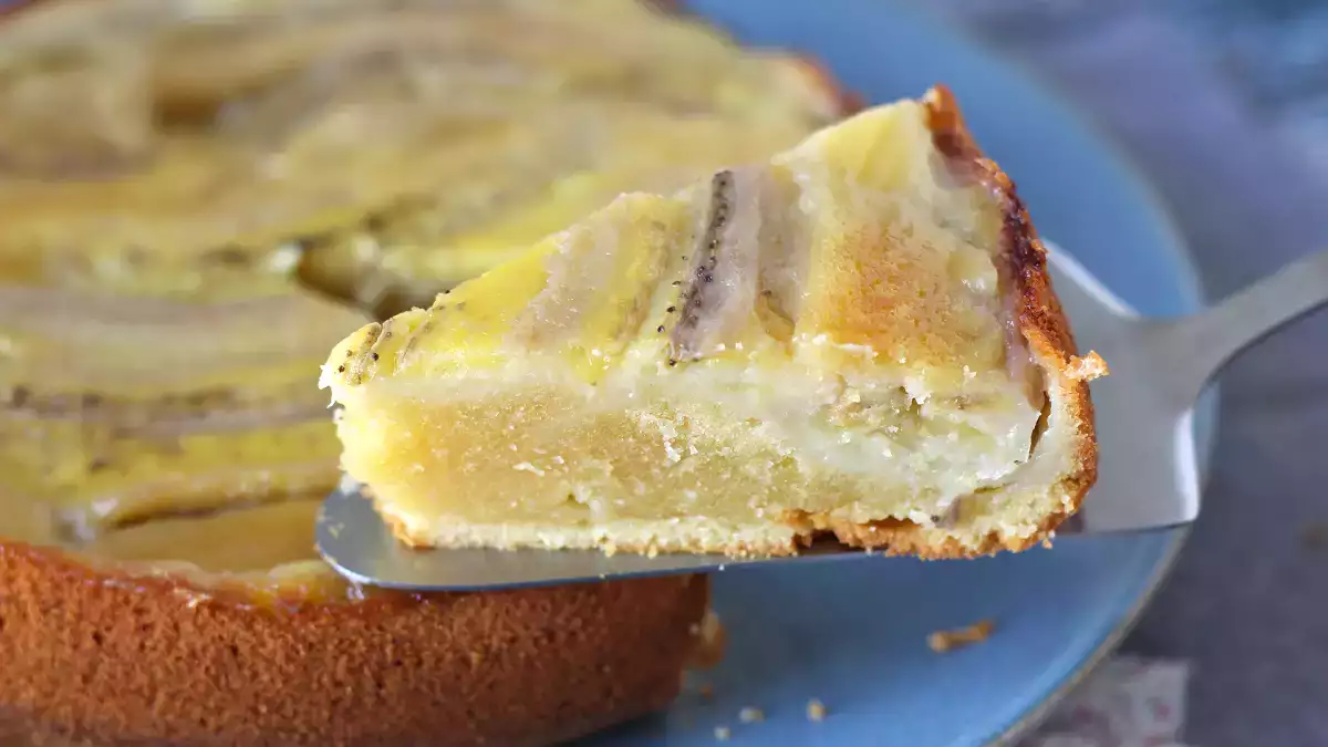 Bizcocho, y mucho más: 10 dulces que demuestran lo bien que funciona el plátano en repostería