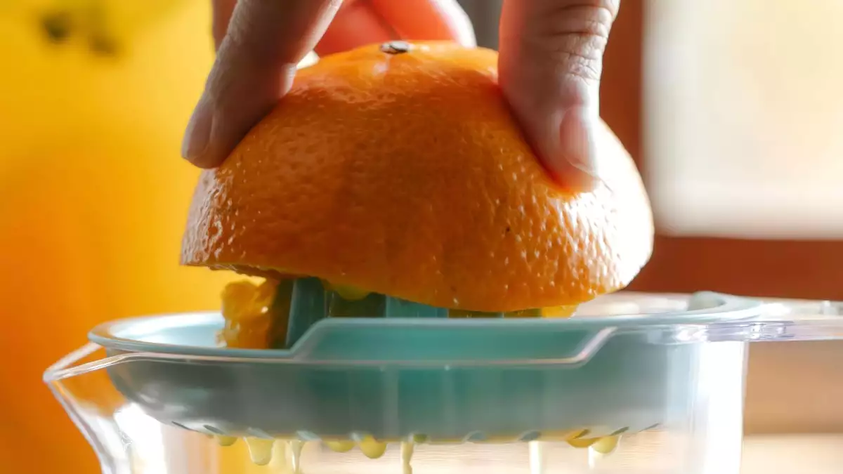 ¿Realmente engorda el zumo de naranja? Lo que debes saber antes de desterrarlo de tu desayuno