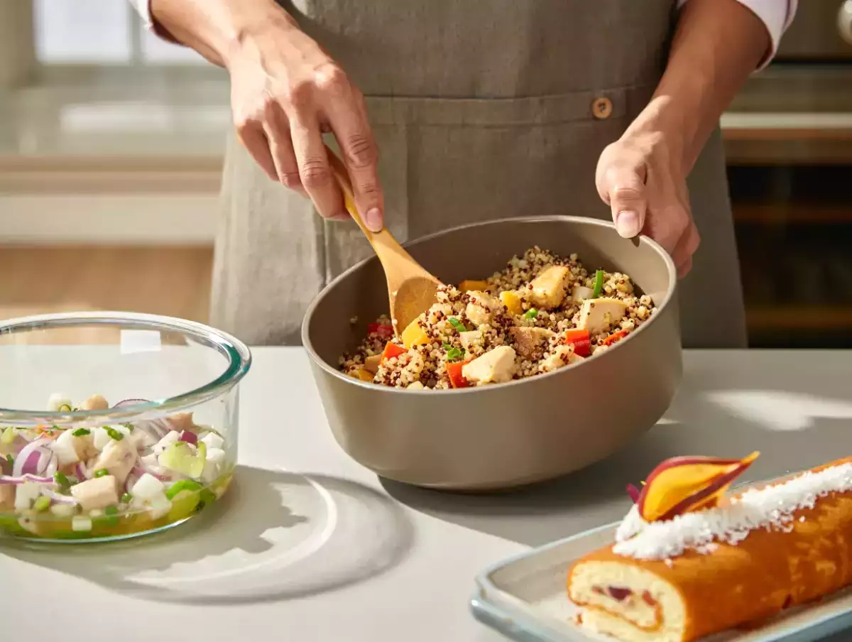 Menú diario, 4 de mayo: ceviche de bacalao, quinoa con verduras y pollo, y brazo de gitano
