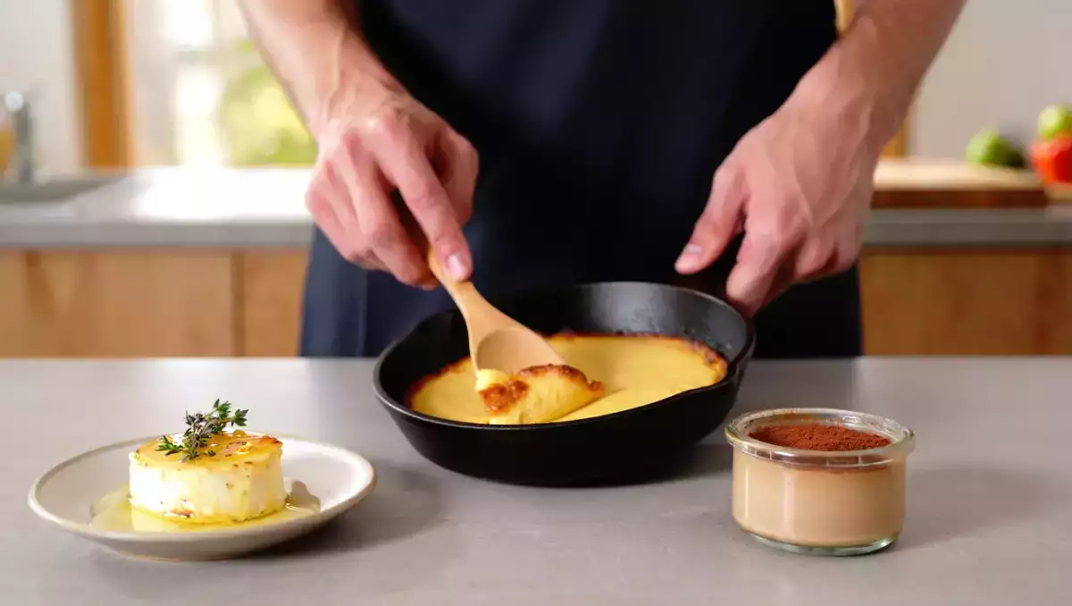 Menú del día, 17 de junio: delicias griegas, clafoutis salado y flan de chocolate
