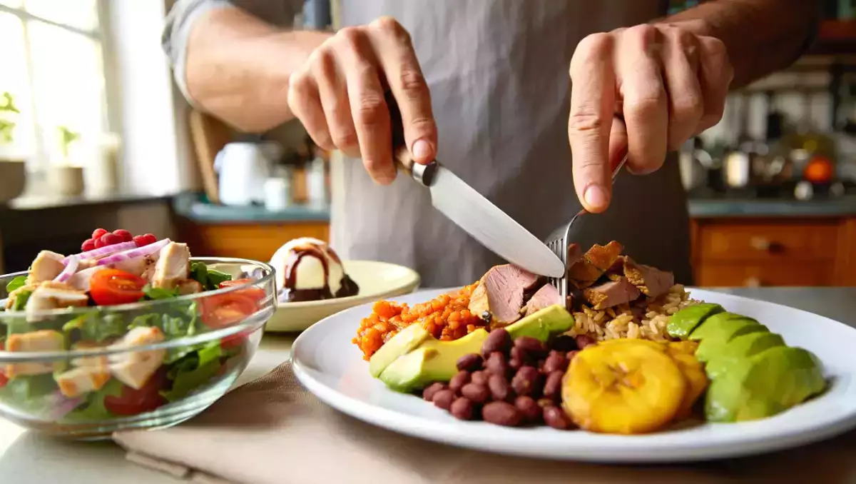 Menú diario, 23 de junio: ensalada fresca, bandeja paisa y un dulce helado