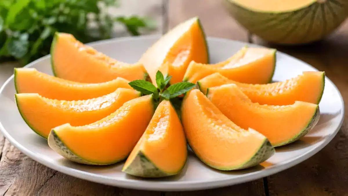 ¿Cómo escoger el melón perfecto en el supermercado? 5 señales que conviene conocer antes de comprarlo